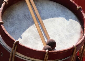 Czy patyczkiem można uszkodzić błonę Bębenkowa?