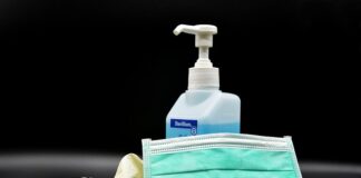 Gdzie wyrzucać rękawiczki nitrylowe?