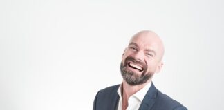 Jak nosić 8 miesięczne dziecko?